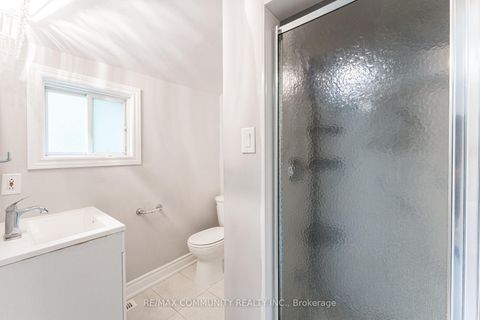 Photo 4 at 306 Kenwood Avenue, Keswick South, Georgina