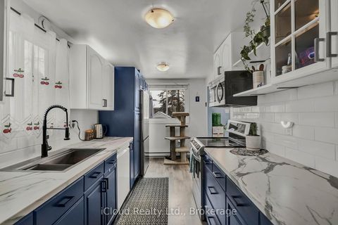 Photo 11 at 39 Corbett Drive, Grove East, Barrie