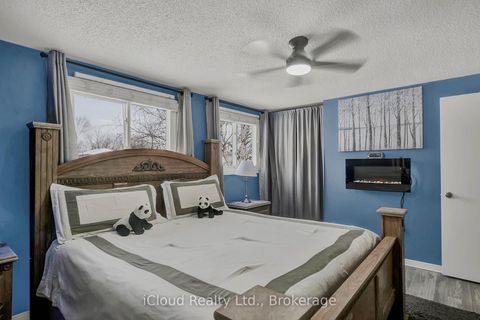 Photo 17 at 39 Corbett Drive, Grove East, Barrie