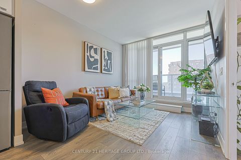 Photo 14 at 620 - 9471 Yonge Street, Observatory, Richmond Hill