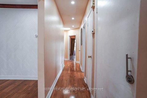 Photo 14 at 4 Gully Drive, Bendale, Toronto