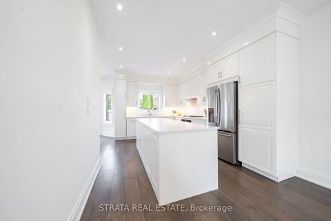 Photo 16 at 39 Dunblane Avenue, Maple, Vaughan