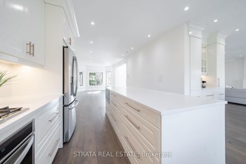 Photo 18 at 39 Dunblane Avenue, Maple, Vaughan