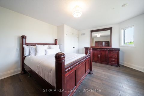 Photo 23 at 39 Dunblane Avenue, Maple, Vaughan