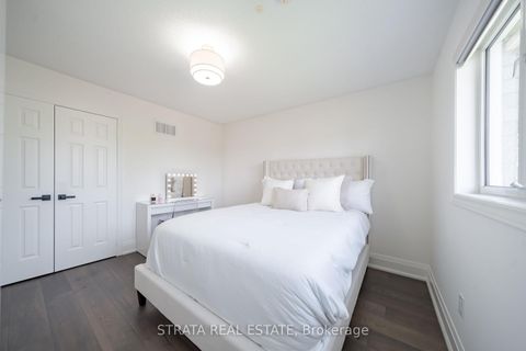 Photo 28 at 39 Dunblane Avenue, Maple, Vaughan