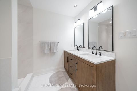 Photo 34 at 39 Dunblane Avenue, Maple, Vaughan