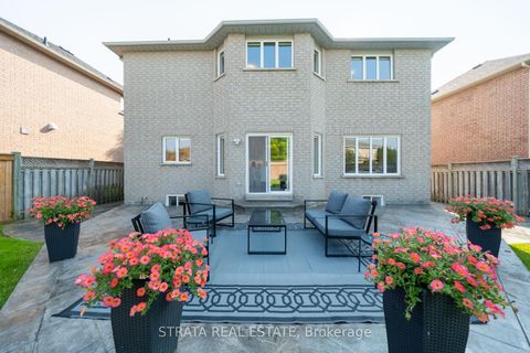 Photo 43 at 39 Dunblane Avenue, Maple, Vaughan