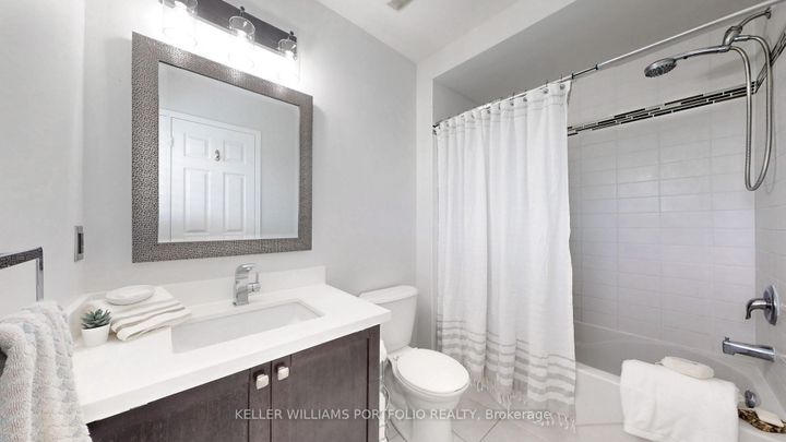 Photo 13 at 773 Miller Park Avenue, Bradford, Bradford West Gwillimbury