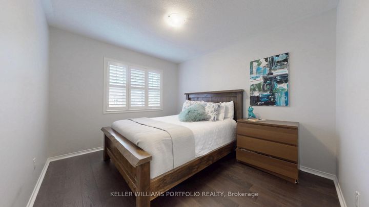 Photo 15 at 773 Miller Park Avenue, Bradford, Bradford West Gwillimbury