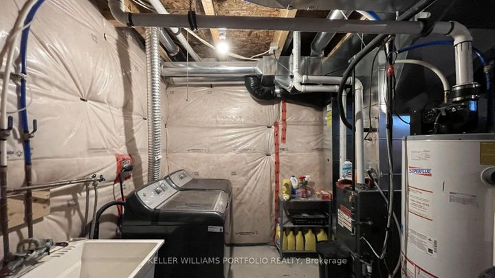 Photo 17 at 773 Miller Park Avenue, Bradford, Bradford West Gwillimbury