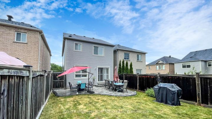 Photo 18 at 773 Miller Park Avenue, Bradford, Bradford West Gwillimbury