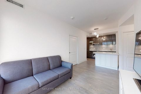 Photo 6 at 529A - 10 Rouge Valley Drive W, Unionville, Markham