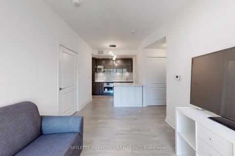 Photo 7 at 529A - 10 Rouge Valley Drive W, Unionville, Markham