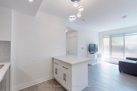 Photo 9 at 529A - 10 Rouge Valley Drive W, Unionville, Markham