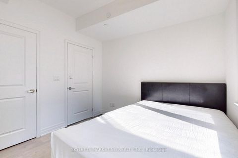 Photo 14 at 529A - 10 Rouge Valley Drive W, Unionville, Markham