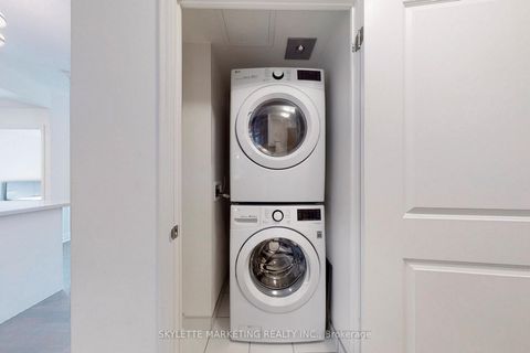 Photo 18 at 529A - 10 Rouge Valley Drive W, Unionville, Markham