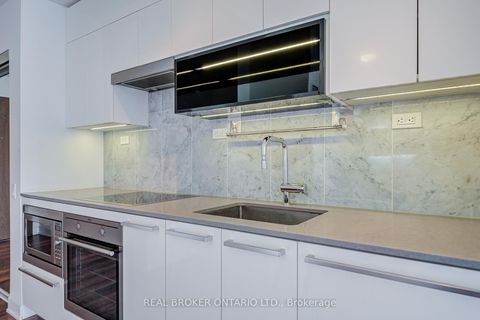 Photo 13 at 512 - 90 Queens Wharf Road, Waterfront Communities C1, Toronto