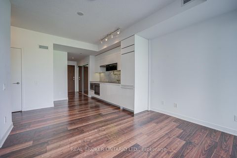 Photo 16 at 512 - 90 Queens Wharf Road, Waterfront Communities C1, Toronto