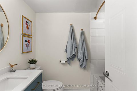 Photo 22 at 504 - 140 Dunlop Street E, City Centre, Barrie