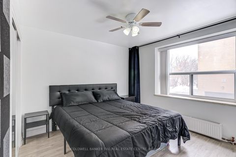 Photo 11 at 208 - 50 Gulliver Road, Amesbury, Toronto