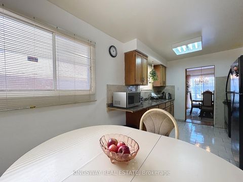 Photo 42 at 55 Copperwood Square, Milliken, Toronto