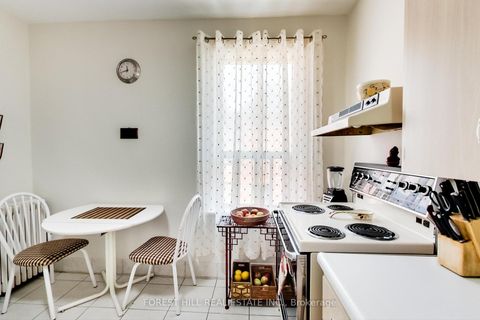 Photo 15 at 23 Lansdowne Avenue, Roncesvalles, Toronto