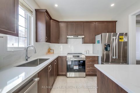 Photo 20 at 43 Sibella Way, Vellore Village, Vaughan