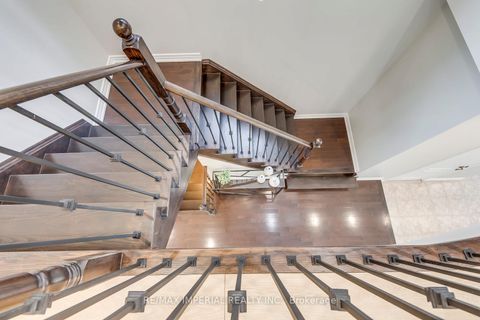 Photo 31 at 43 Sibella Way, Vellore Village, Vaughan