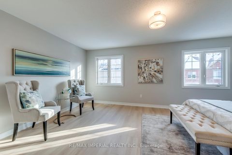 Photo 38 at 43 Sibella Way, Vellore Village, Vaughan