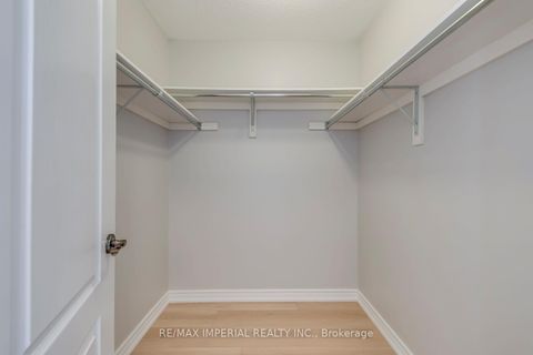 Photo 39 at 43 Sibella Way, Vellore Village, Vaughan