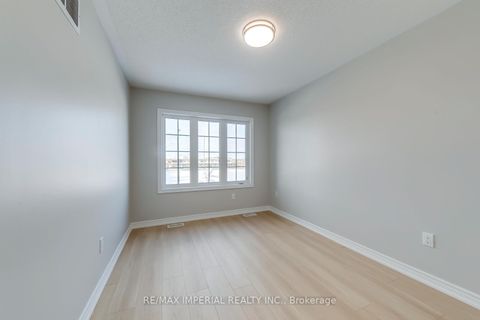 Photo 42 at 43 Sibella Way, Vellore Village, Vaughan