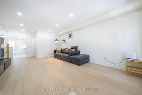 Photo 4 at 26 Moresby Street, Langstaff, Richmond Hill