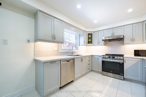 Photo 8 at 26 Moresby Street, Langstaff, Richmond Hill