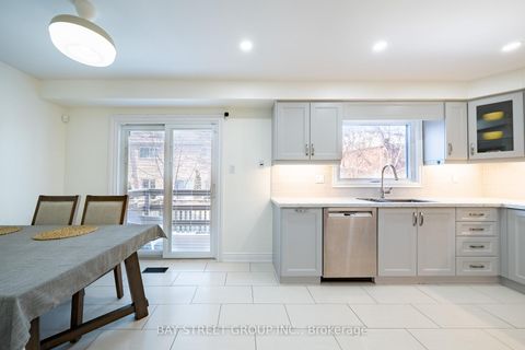 Photo 11 at 26 Moresby Street, Langstaff, Richmond Hill