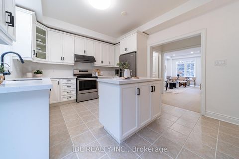 Photo 9 at 51 Routliffe Lane, Newtonbrook West, Toronto