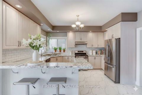 Photo 9 at 333 Weldrick Road E, Observatory, Richmond Hill