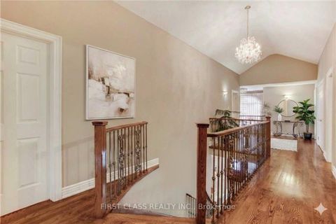 Photo 10 at 333 Weldrick Road E, Observatory, Richmond Hill