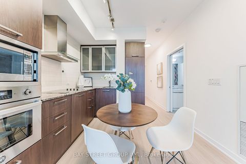 Photo 6 at 4809 - 14 York Street, Waterfront Communities C1, Toronto