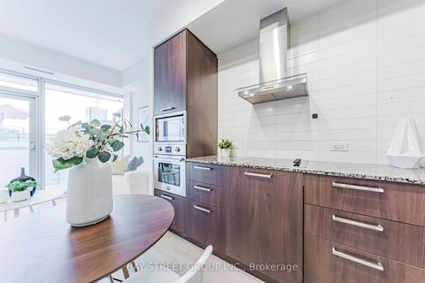 Photo 8 at 4809 - 14 York Street, Waterfront Communities C1, Toronto