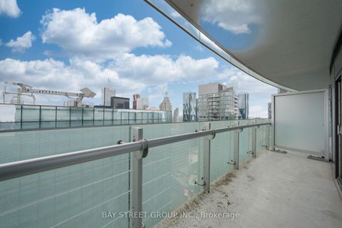 Photo 14 at 4809 - 14 York Street, Waterfront Communities C1, Toronto