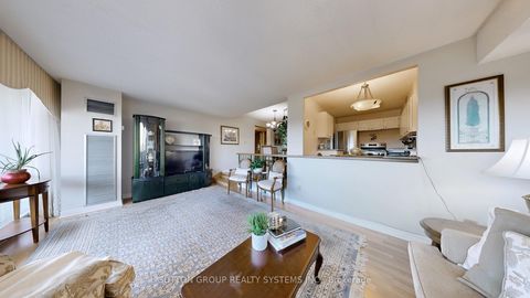 Photo 10 at 813 - 270 Scarlett Road, Smythe, Toronto
