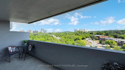 Photo 12 at 813 - 270 Scarlett Road, Smythe, Toronto