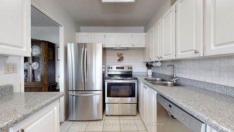 Photo 15 at 813 - 270 Scarlett Road, Smythe, Toronto
