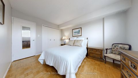 Photo 18 at 813 - 270 Scarlett Road, Smythe, Toronto