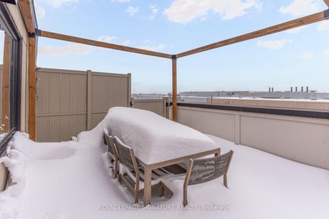 Photo 28 at 4 - 179 William Duncan Road, CFB, Toronto