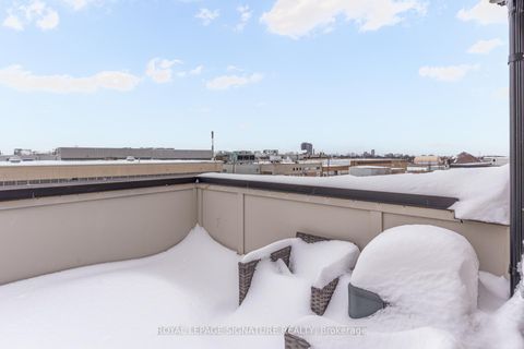 Photo 29 at 4 - 179 William Duncan Road, CFB, Toronto