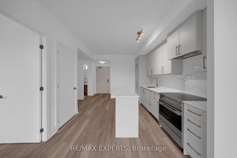 Photo 6 at 203 - 2075 King Road, King City, King