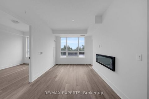 Photo 8 at 203 - 2075 King Road, King City, King