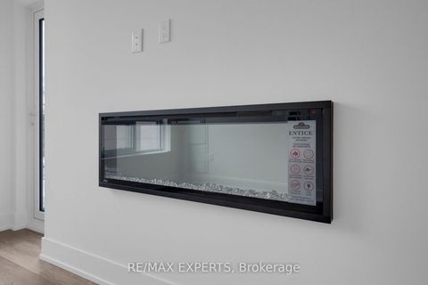 Photo 11 at 203 - 2075 King Road, King City, King