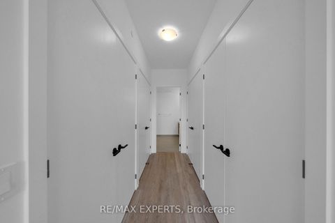 Photo 14 at 203 - 2075 King Road, King City, King